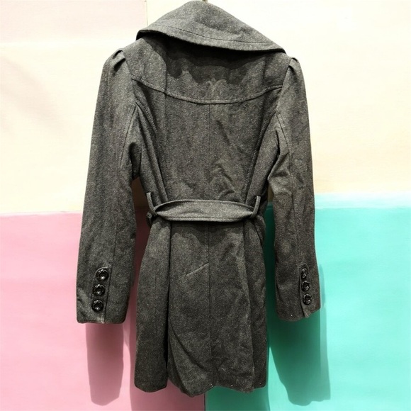 Guess Gray Belted Coat MEDIUM - Picture 2 of 6